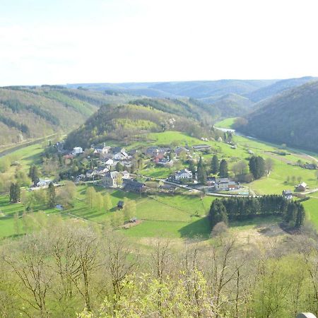 Large Townhouse With Pool Table Villa Bouillon Exteriör bild
