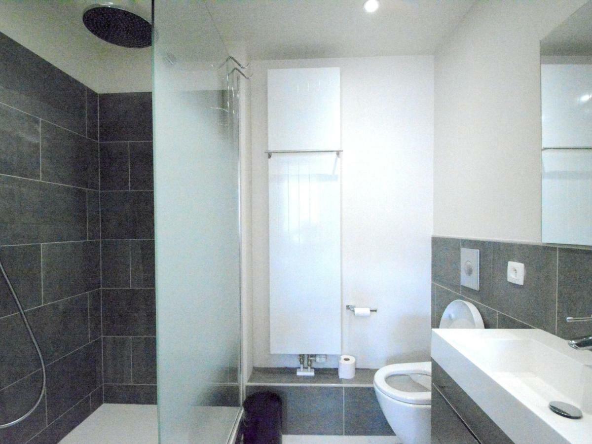 Large Townhouse With Pool Table Villa Bouillon Exteriör bild