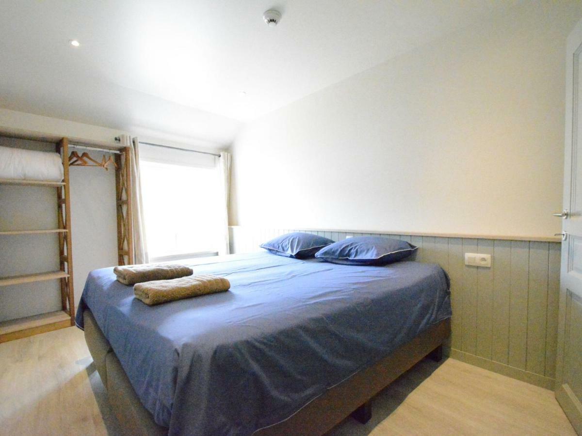 Large Townhouse With Pool Table Villa Bouillon Exteriör bild